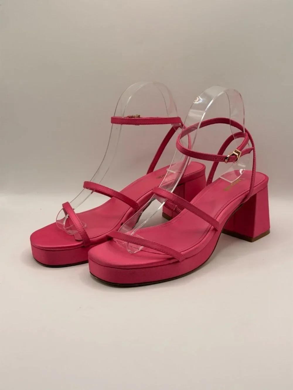 Larroude  Womens Pink Silk Strap Platform Gio Heel   Sz 7.5
